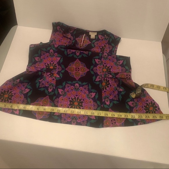 J CREW Printed Sleeveless Flouce Top - Picture 8 of 10